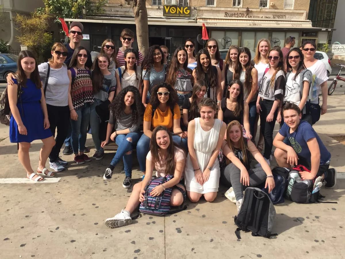 Gruppenfoto eines Israelaustauschs