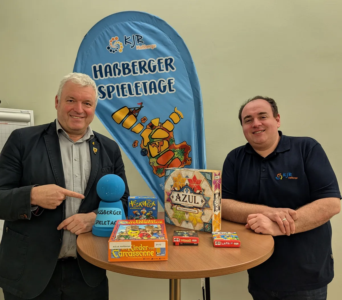 Bürgermeister Jürgen Hennemann und Kreisjugendring Vorstandsmitglied Wolfgang Winter